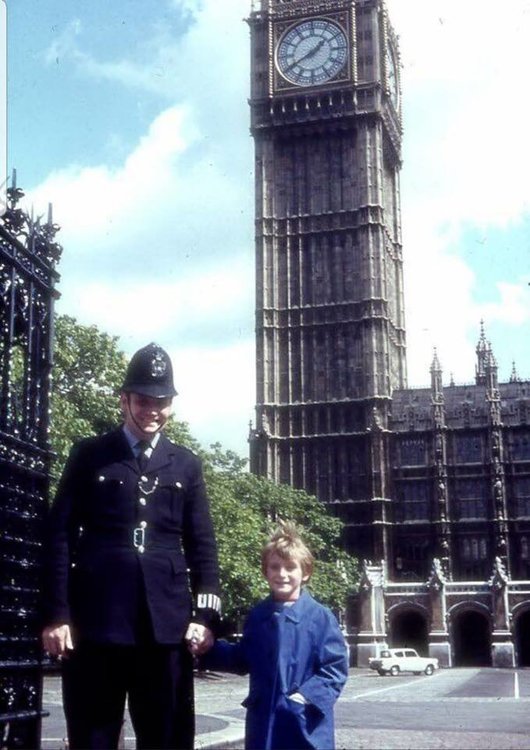 London bobby 1960.jpg