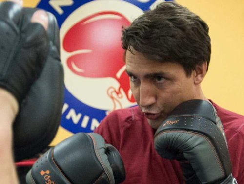 Trudeau boxing 2015.jpg