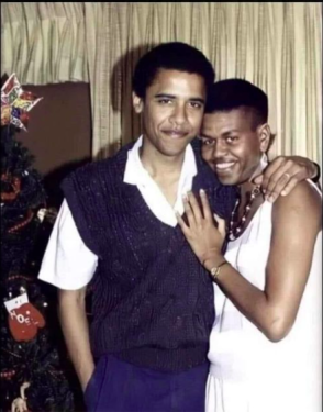 391423276_MikeObama.thumb.png.3e4d70a7587b16b0821b3c5c08454704.png